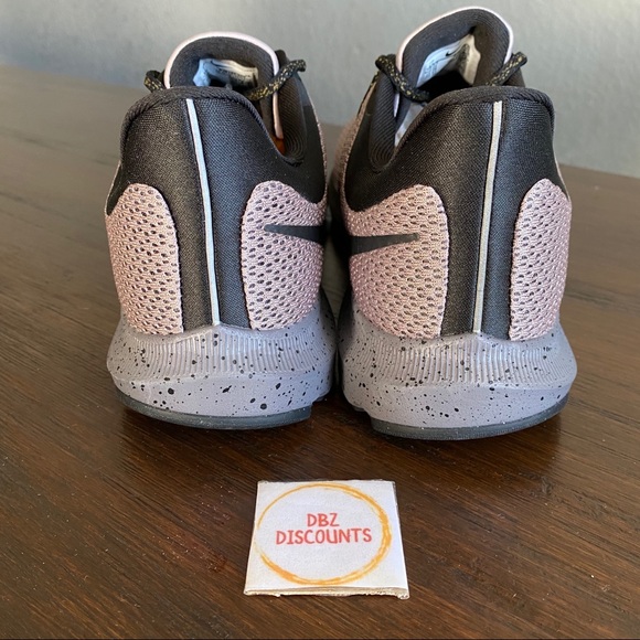 Nike Quest 2 SE Women Size 11 New - Picture 4 of 6